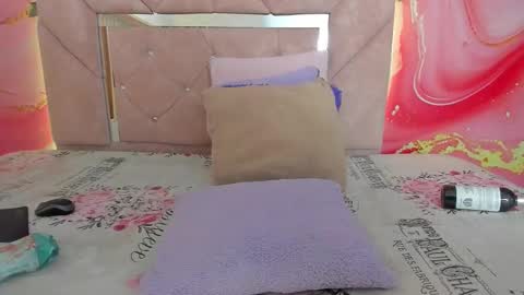 mia__blaze_ online show from March 25, 2026, 3:01 am