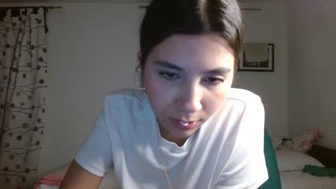 Mia online show from January 22, 2025, 3:31 am