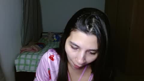 Mia online show from October 16, 2025, 12:11 am