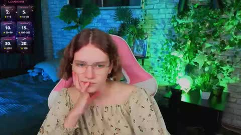 mia__mooore online show from February 20, 2026, 1:33 pm