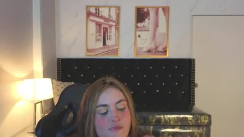 Mia  online show from September 15, 2025, 8:53 pm