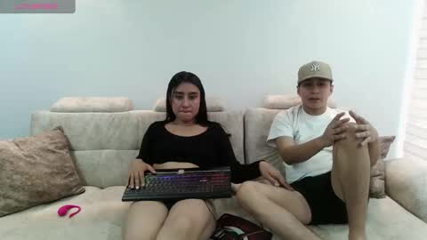 MIA AND EROS online show from October 17, 2025, 7:49 pm