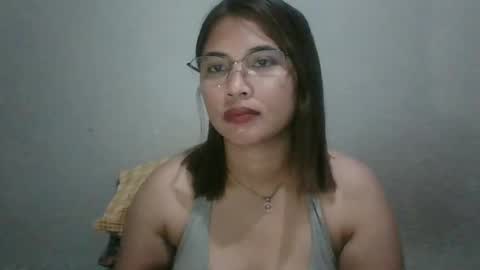 Snapshot of mia_bella04 chatting on February 21, 2025, 2:06 am mia_bella04 online show from February 21, 2025, 2:06 am