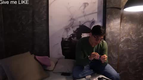 Belmont and Mia online show from April 10, 2026, 6:56 pm