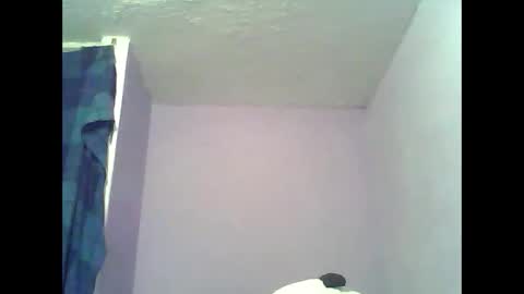 Snapshot of mia_berris chatting on May 19, 2026, 12:22 pm mia_berris online show from May 19, 2026, 12:22 pm
