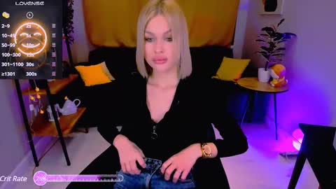 Snapshot of mia_blush_ chatting on January 29, 2025, 9:23 am Mia online show from January 29, 2025, 9:23 am