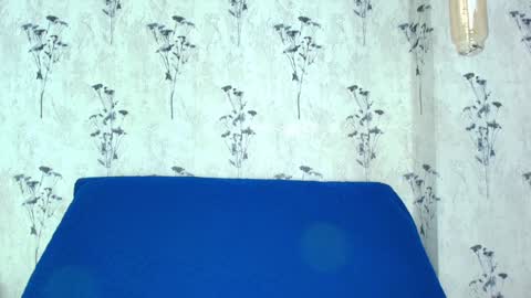 Mia  online show from February 4, 2025, 6:17 pm