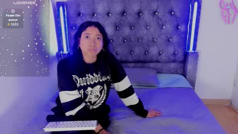 mia_cavallii online show from February 14, 2026, 12:13 pm