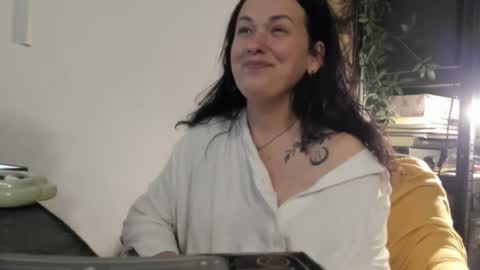 MIA online show from November 27, 2025, 10:12 pm