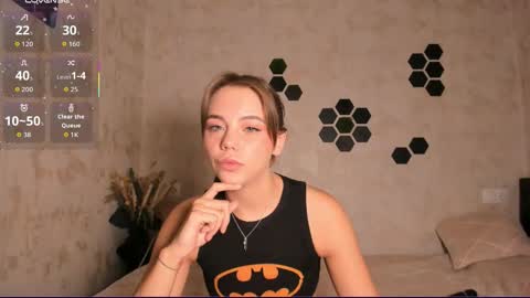 Mia  next stream Thursday 1400 UTC1 Friday 1400 UTC1 online show from September 16, 2025, 2:18 pm