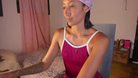 Mia Sandoval online show from April 28, 2026, 6:46 pm