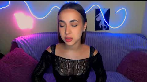 Snapshot of mia_cutie77 chatting on October 7, 2025, 9:06 am mia_cutie77 online show from October 7, 2025, 9:06 am