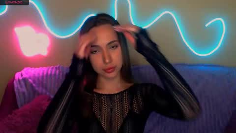 Snapshot of mia_cutie77 chatting on October 14, 2025, 9:43 am mia_cutie77 online show from October 14, 2025, 9:43 am