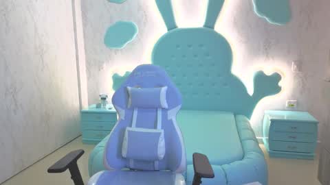 Mia Cuttee online show from October 12, 2025, 3:27 am