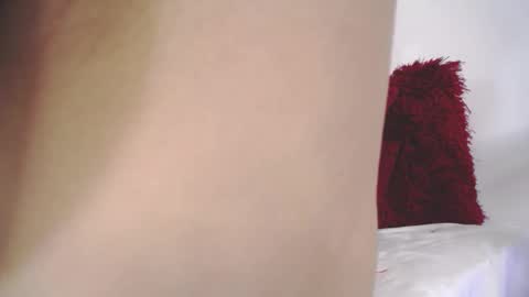 Mia online show from December 9, 2024, 12:12 am