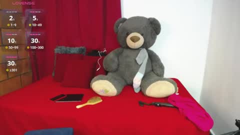Snapshot of mia_downson chatting on May 11, 2026, 2:45 pm Mia online show from May 11, 2026, 2:45 pm