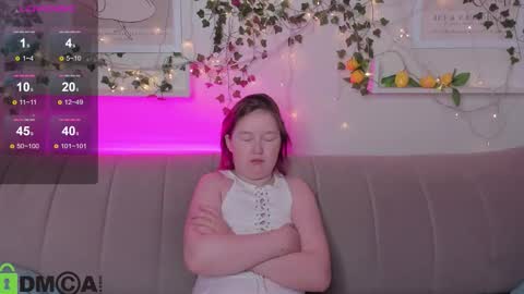 Mia online show from September 26, 2025, 2:48 am