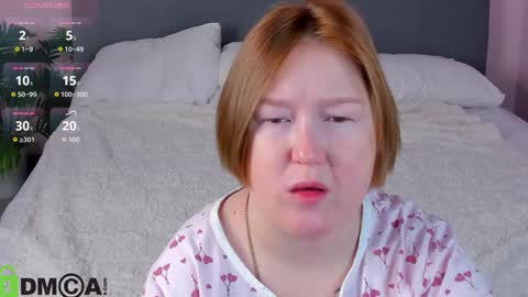 Mia online show from November 19, 2025, 3:06 am