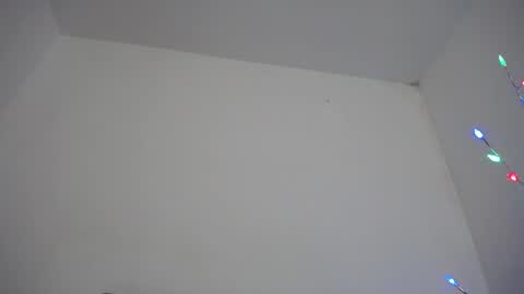 M I A online show from December 16, 2025, 10:42 am