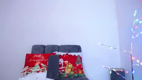 M I A online show from December 21, 2025, 2:35 pm