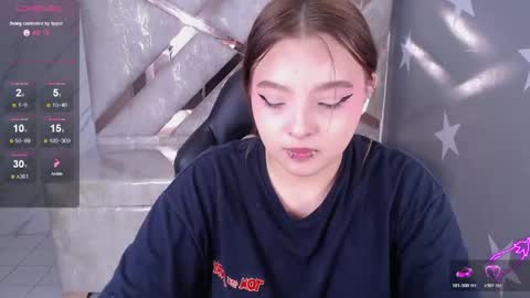 Snapshot of mia_foster_t chatting on April 29, 2026, 5:30 pm Mia online show from April 29, 2026, 5:30 pm