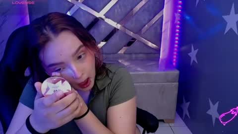 Snapshot of mia_foster_t chatting on May 11, 2026, 1:17 pm Mia online show from May 11, 2026, 1:17 pm