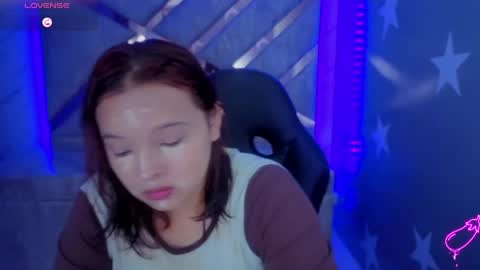 Snapshot of mia_foster_t chatting on June 7, 2026, 1:04 pm Mia online show from June 7, 2026, 1:04 pm