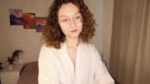 Snapshot of mia_frizz chatting on January 26, 2025, 9:40 am Mia online show from January 26, 2025, 9:40 am
