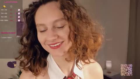 Snapshot of mia_frizz chatting on September 15, 2025, 9:42 am Mia online show from September 15, 2025, 9:42 am