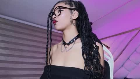 Mia online show from March 10, 2026, 2:16 am