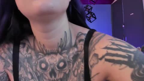 Snapshot of mia_jagger chatting on February 3, 2025, 8:24 pm Val online show from February 3, 2025, 8:24 pm