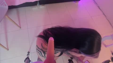 Snapshot of mia_jagger chatting on February 9, 2025, 7:16 am Val online show from February 9, 2025, 7:16 am