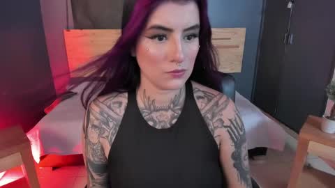 Snapshot of mia_jagger chatting on February 24, 2025, 8:36 pm Val online show from February 24, 2025, 8:36 pm