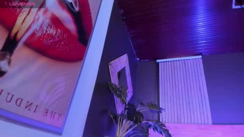 Snapshot of mia_jagger chatting on October 5, 2025, 2:26 pm Val online show from October 5, 2025, 2:26 pm