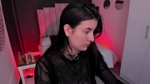 Snapshot of mia_jagger chatting on May 30, 2026, 7:22 pm Val online show from May 30, 2026, 7:22 pm