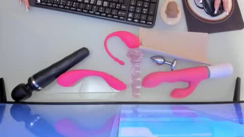    online show from March 7, 2025, 12:12 pm