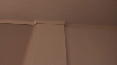 Mia online show from April 12, 2026, 1:21 am