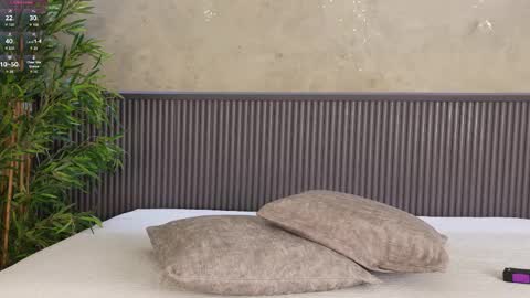 mia_lacy online show from April 23, 2026, 4:24 am