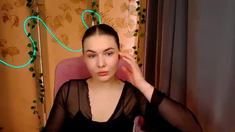 mia_lemm online show from May 22, 2026, 6:42 am