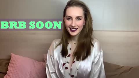 Mia online show from January 31, 2025, 6:36 pm