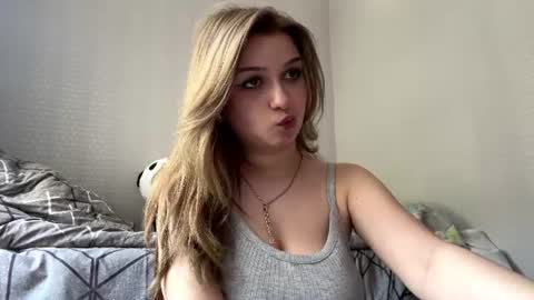 Snapshot of mia_livy chatting on June 13, 2026, 11:08 am Miaaa online show from June 13, 2026, 11:08 am