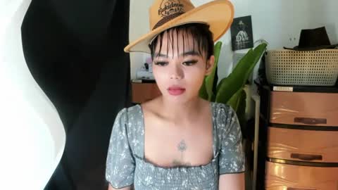 Snapshot of mia_lover9 chatting on July 19, 2026, 2:10 pm M I A online show from July 19, 2026, 2:10 pm
