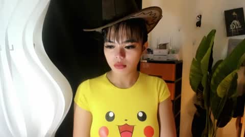 Snapshot of mia_lover9 chatting on July 23, 2026, 7:39 am M I A online show from July 23, 2026, 7:39 am