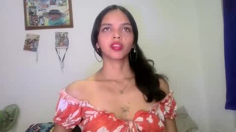 mia lucy 21 online show from December 5, 2025, 8:27 pm