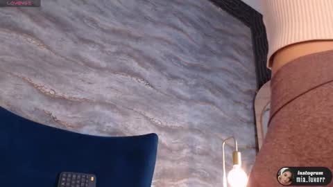 Snapshot of mia_luxor chatting on July 9, 2026, 12:09 pm mia_luxor online show from July 9, 2026, 12:09 pm