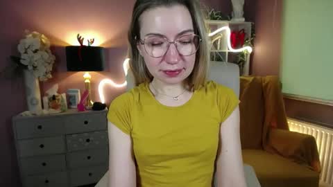 Mia online show from December 29, 2024, 11:07 am