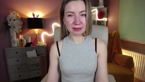 Mia online show from January 10, 2025, 11:11 am