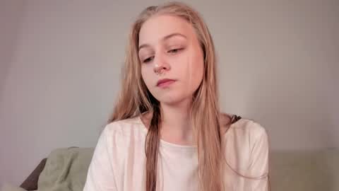 Mia here Appreciate your support online show from March 13, 2026, 4:35 pm