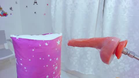 Snapshot of mia_novoa_2 chatting on December 6, 2024, 9:35 pm mia novoa online show from December 6, 2024, 9:35 pm