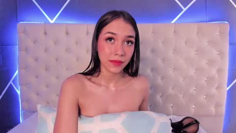 Snapshot of mia_oconner chatting on December 14, 2024, 7:25 pm mia_oconner online show from December 14, 2024, 7:25 pm